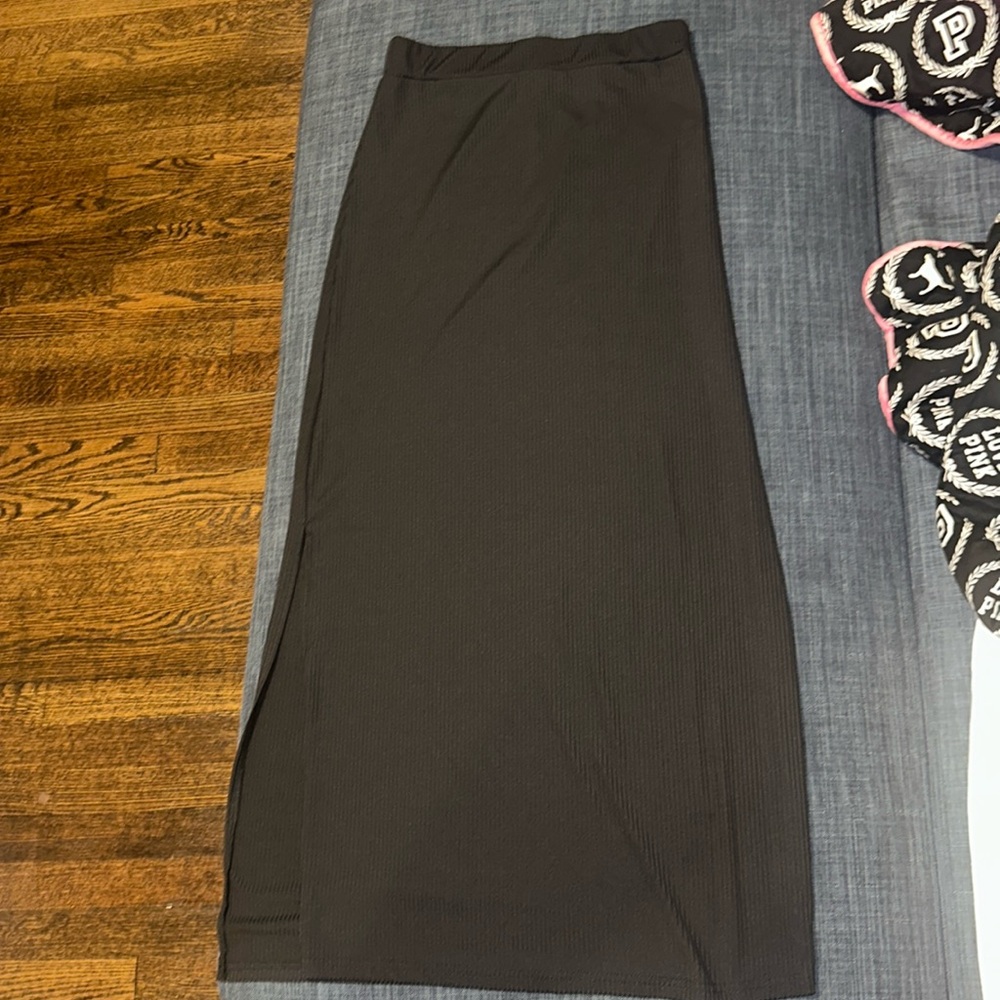 Black maxi skirt with slit